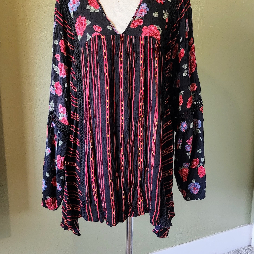Torrid Pink and Red Tunic Blouse Size 5 (28)